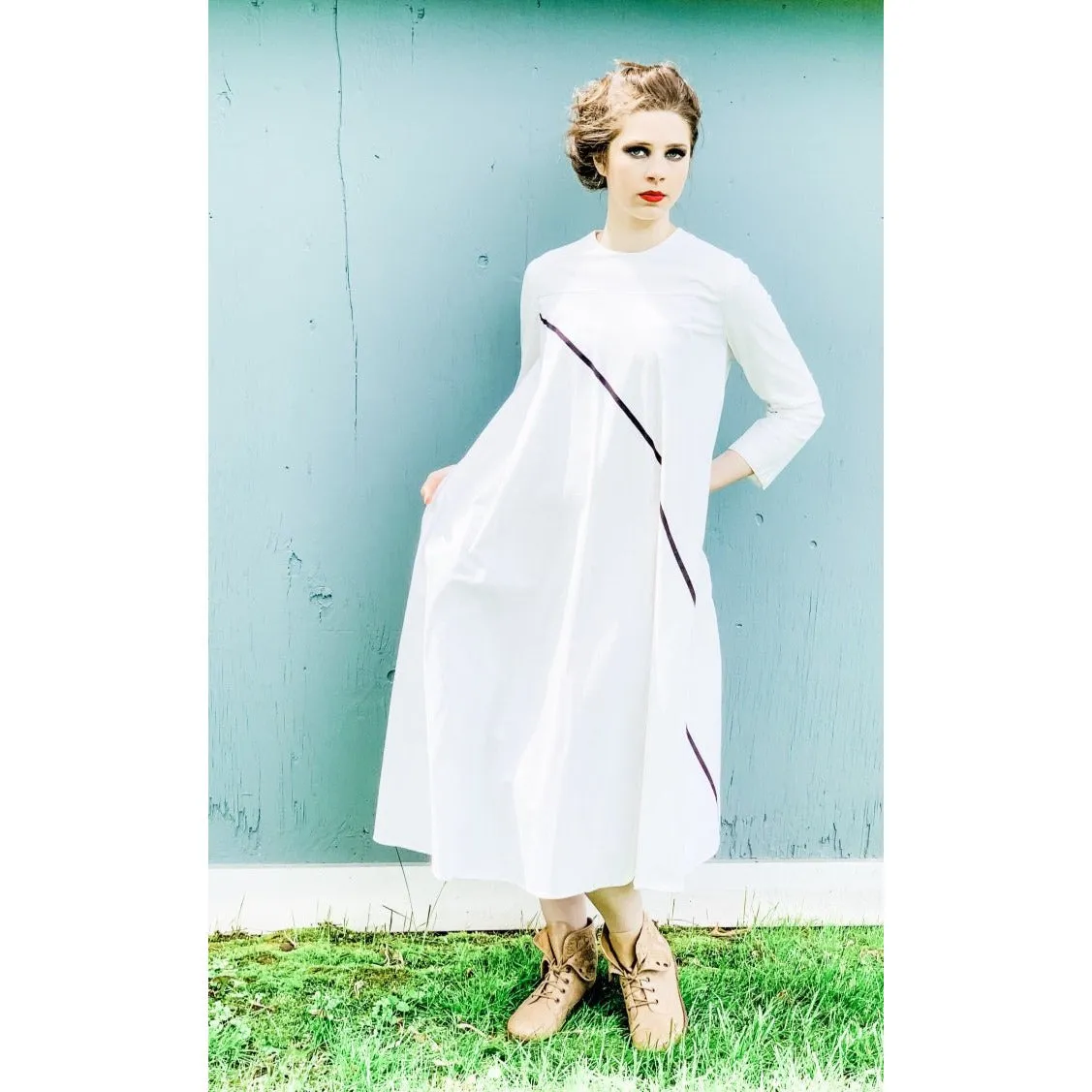 Vintage Vuokko Tent Dress White w/ Black Single Line Sz 38 S/M 1970s