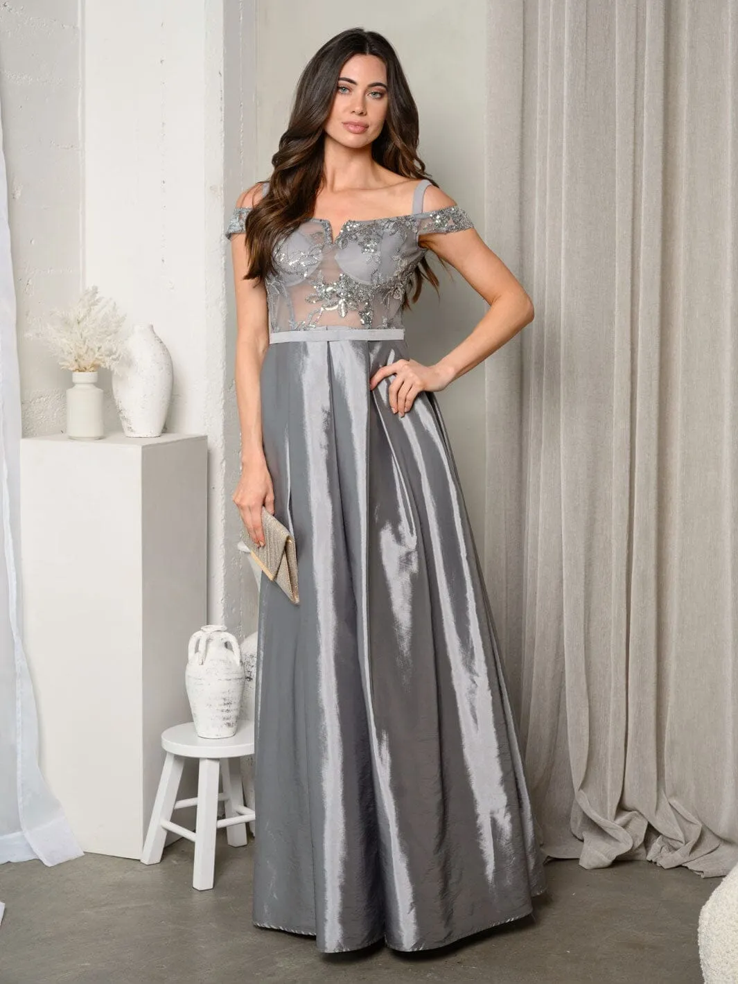 WOMEN'S SHORT SLEEVE EMBROIDERY MESH SATIN MAXI GOWN DRESS