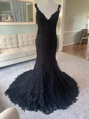 X Back V Neck Black Embroidered Lace Tulle Mermaid Wedding Dress