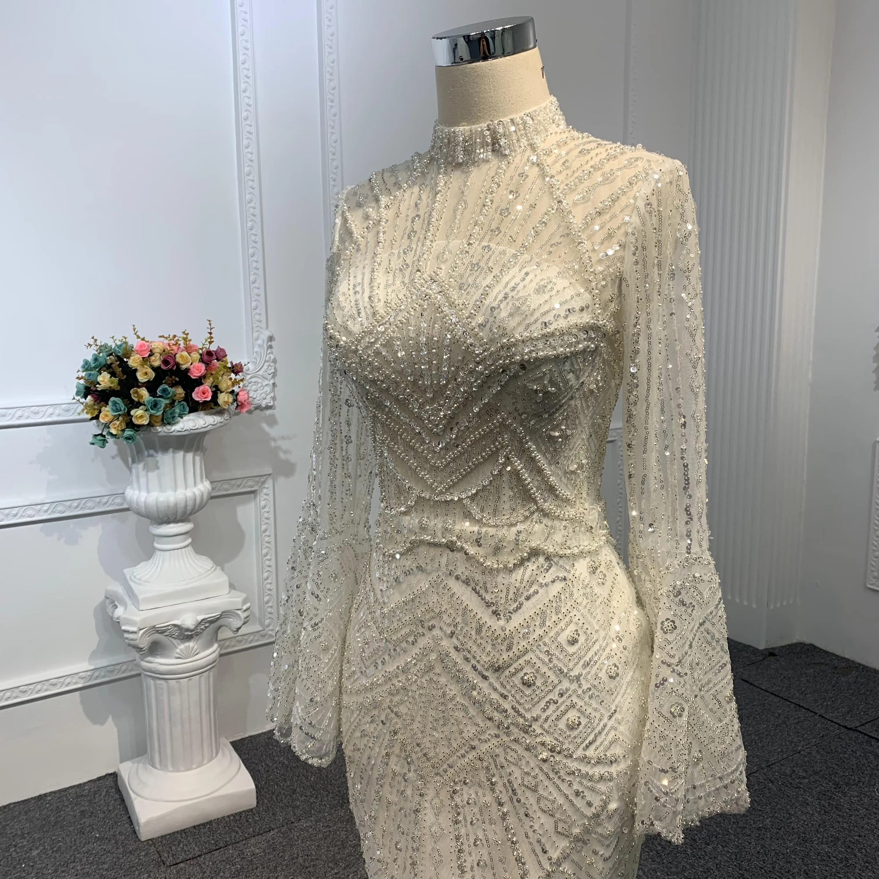 Z025-The Luxury Sequins Long Sleeve Mermaid Dress With Long Train
