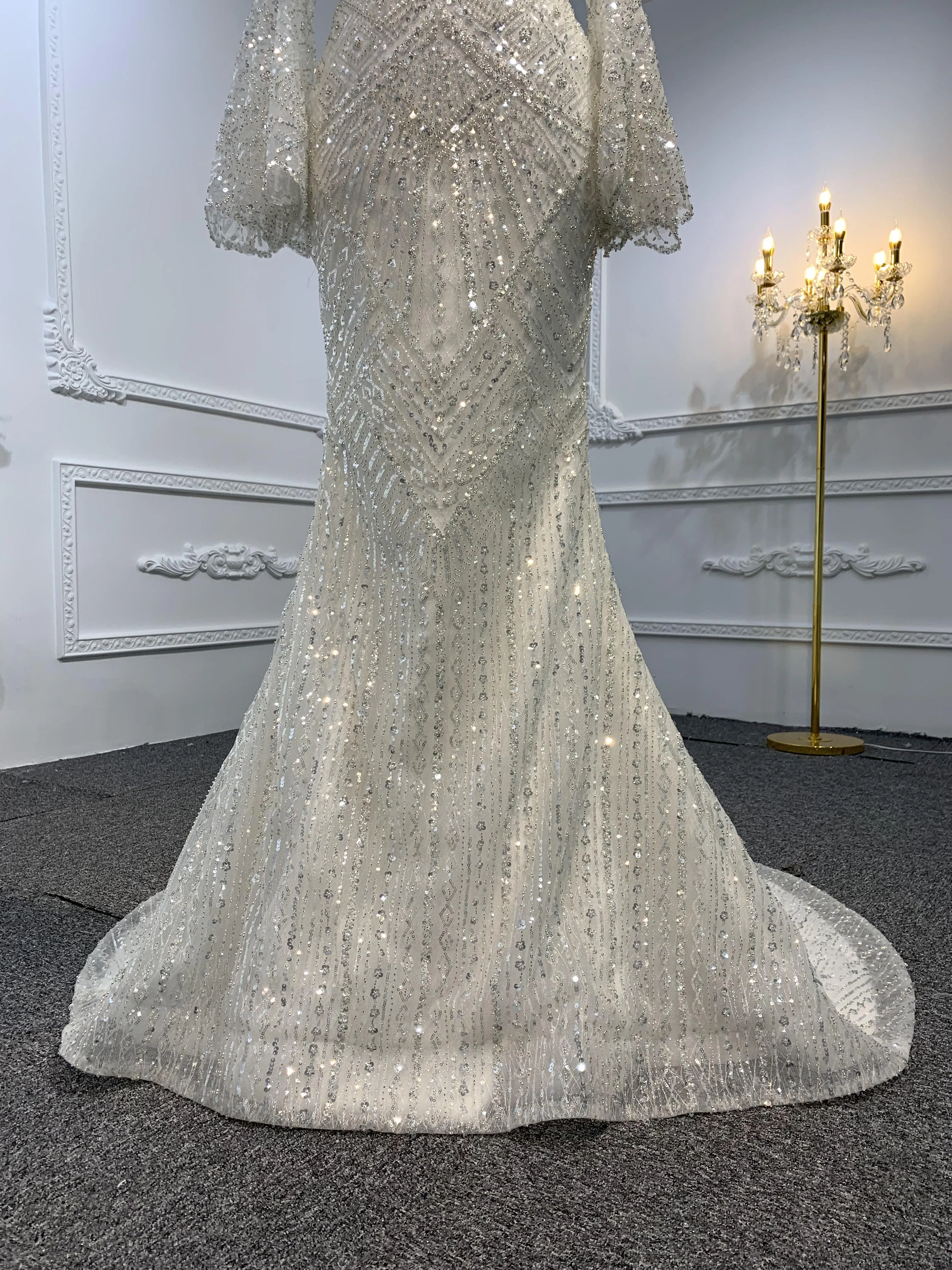 Z025-The Luxury Sequins Long Sleeve Mermaid Dress With Long Train