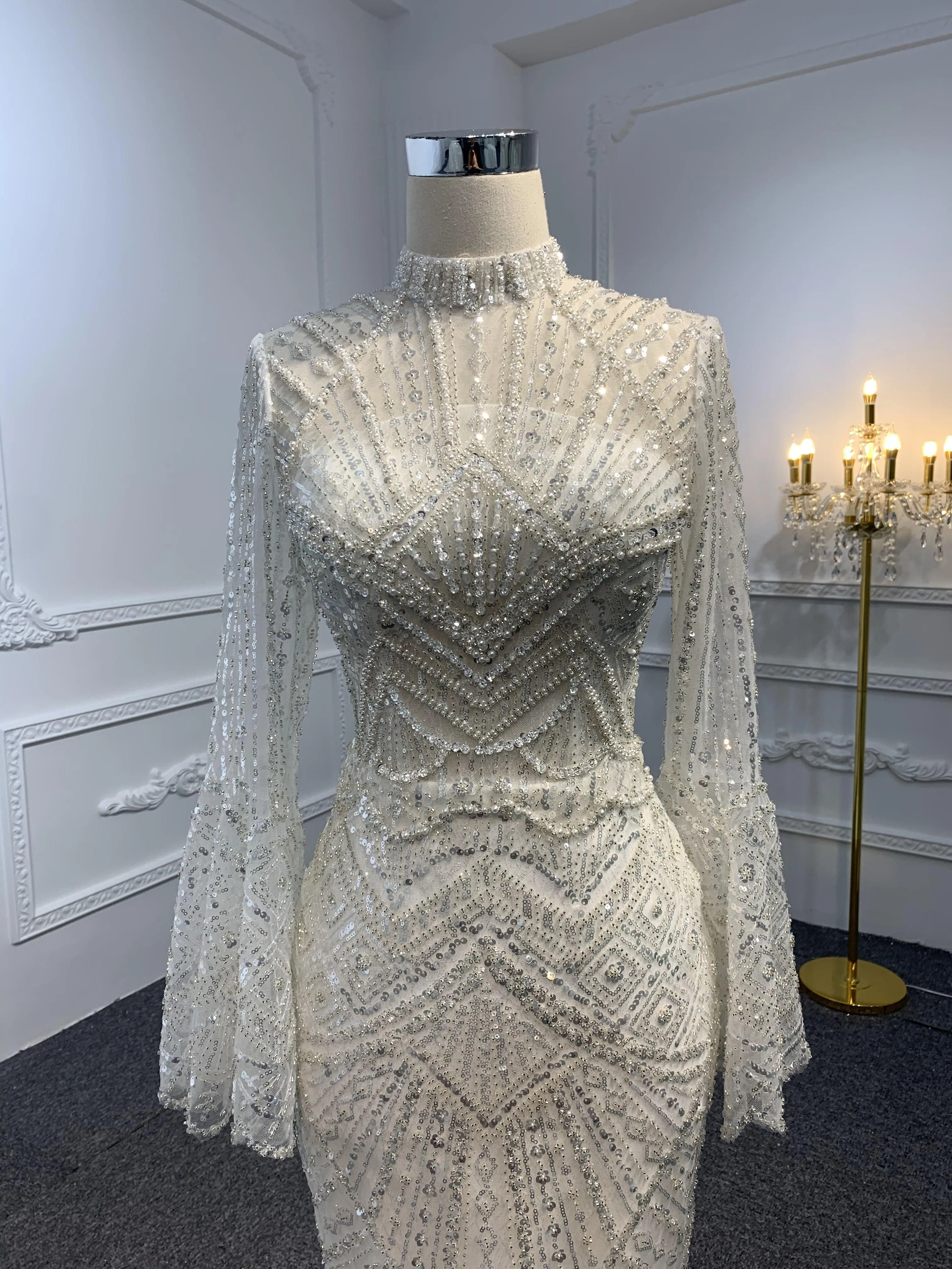 Z025-The Luxury Sequins Long Sleeve Mermaid Dress With Long Train