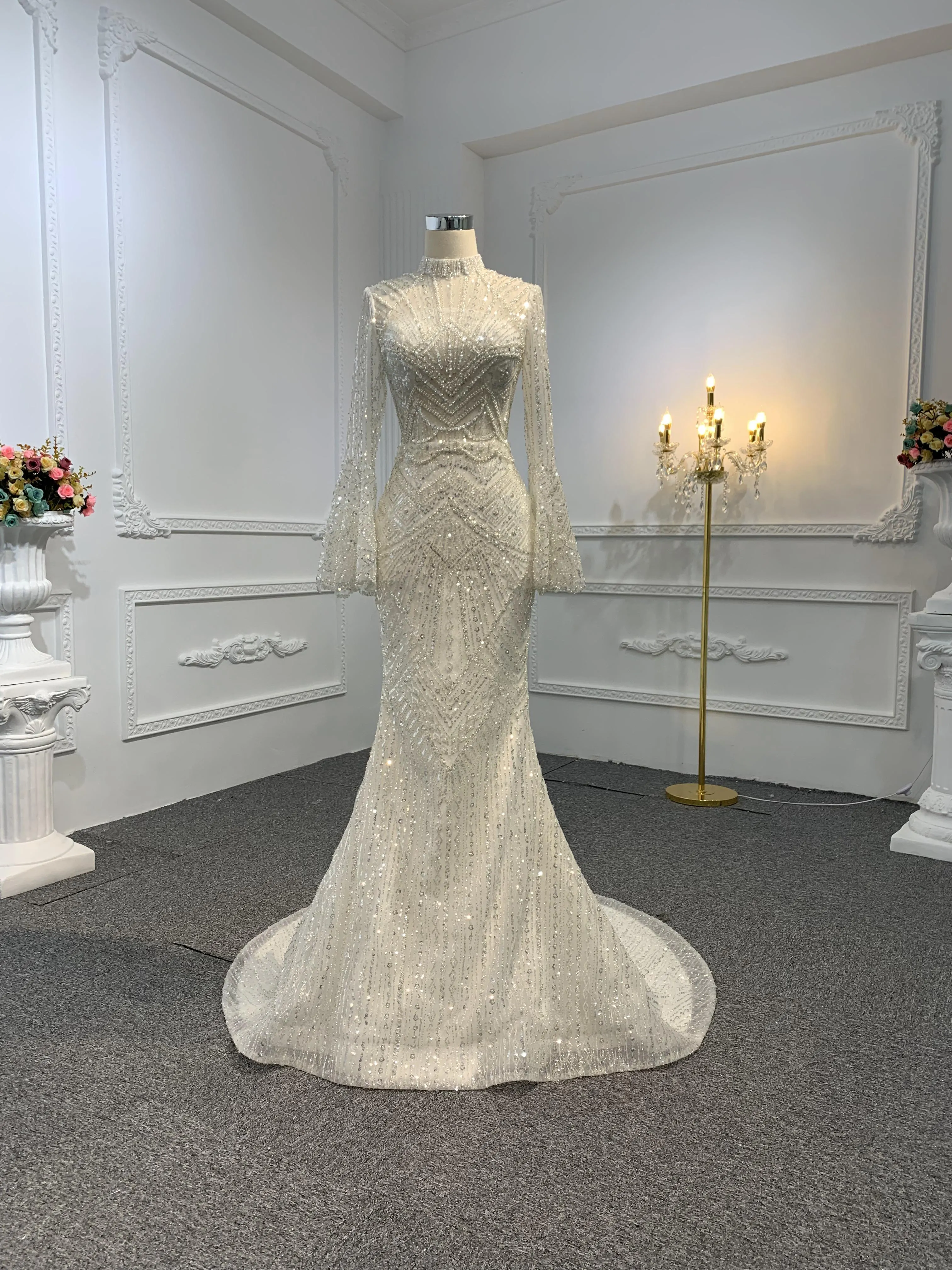 Z025-The Luxury Sequins Long Sleeve Mermaid Dress With Long Train