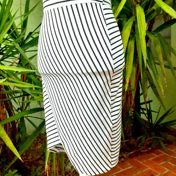 Zara Short Sleeve Midi Dress