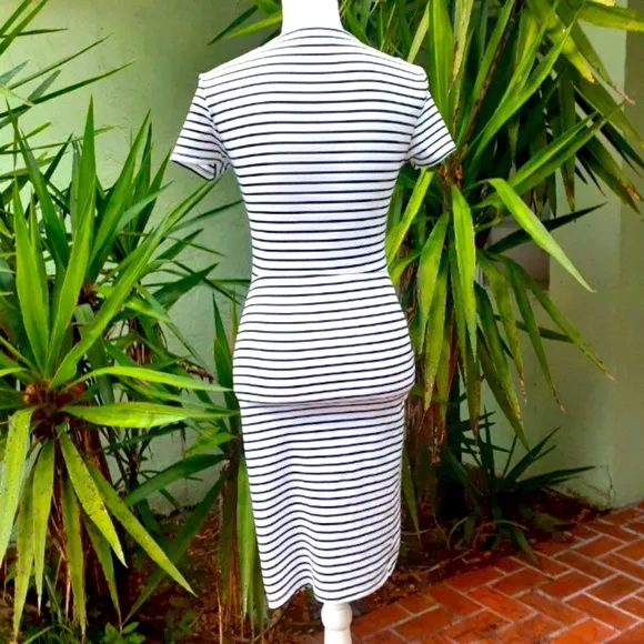Zara Short Sleeve Midi Dress